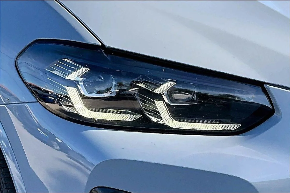 Used 2023 Gray BMW xDrive30i image 33