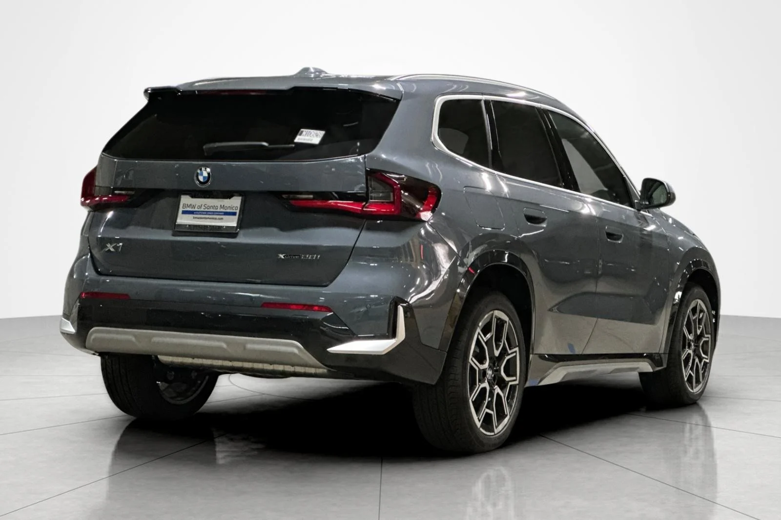 New 2027 Storm Bay Metallic BMW xDrive28i image 5