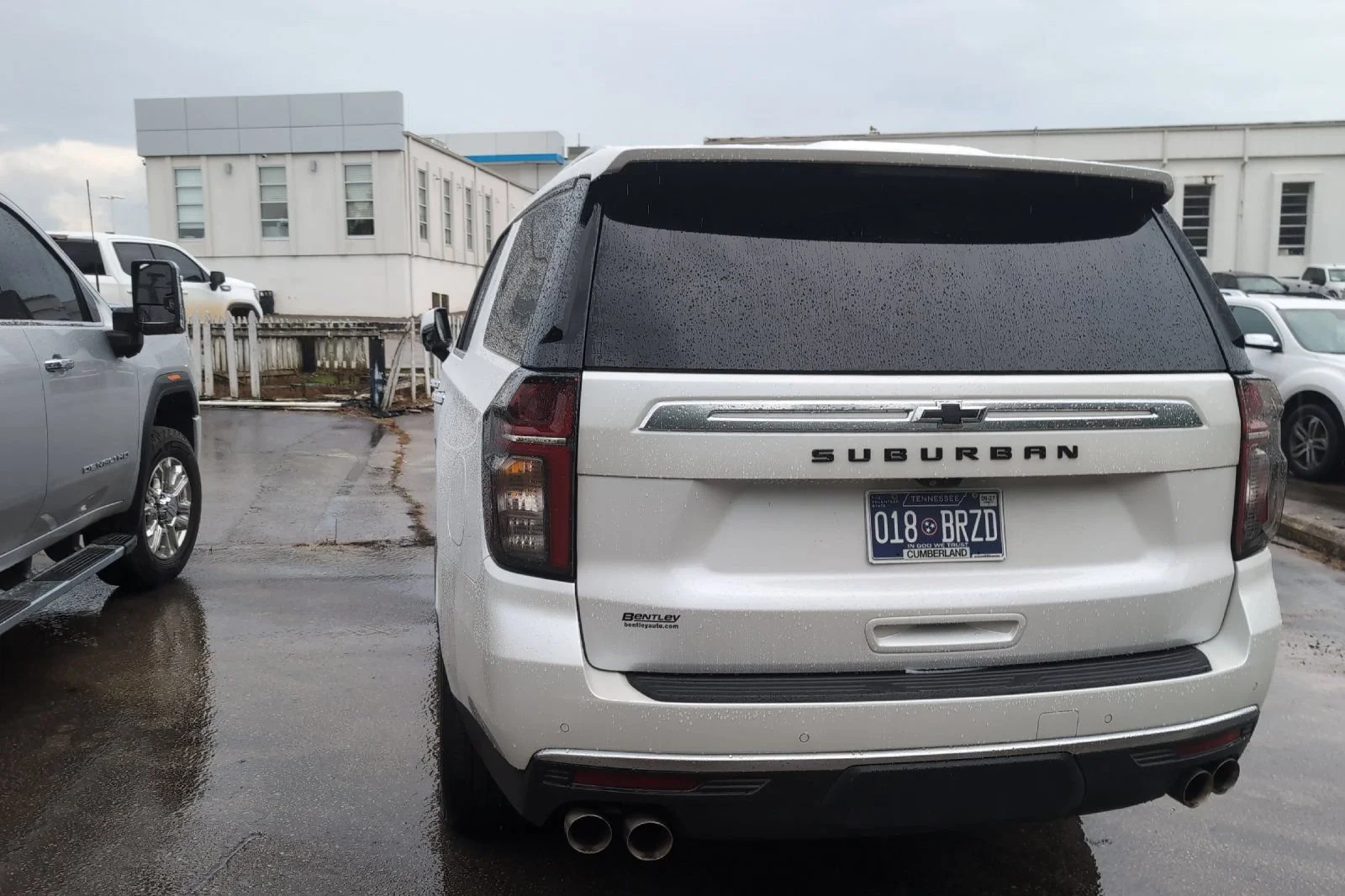 Used 2023 Iridescent Pearl Tricoat Chevrolet High Country image 7