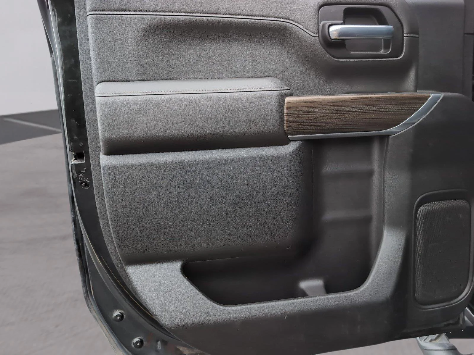 Used 2022 Black Chevrolet RST image 32