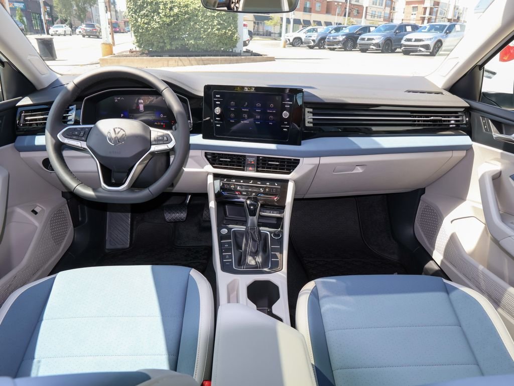 New 2026 White Volkswagen 1.5T SE image 16