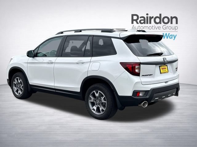 Used 2023 Platinum White Pearl Honda TrailSport image 5