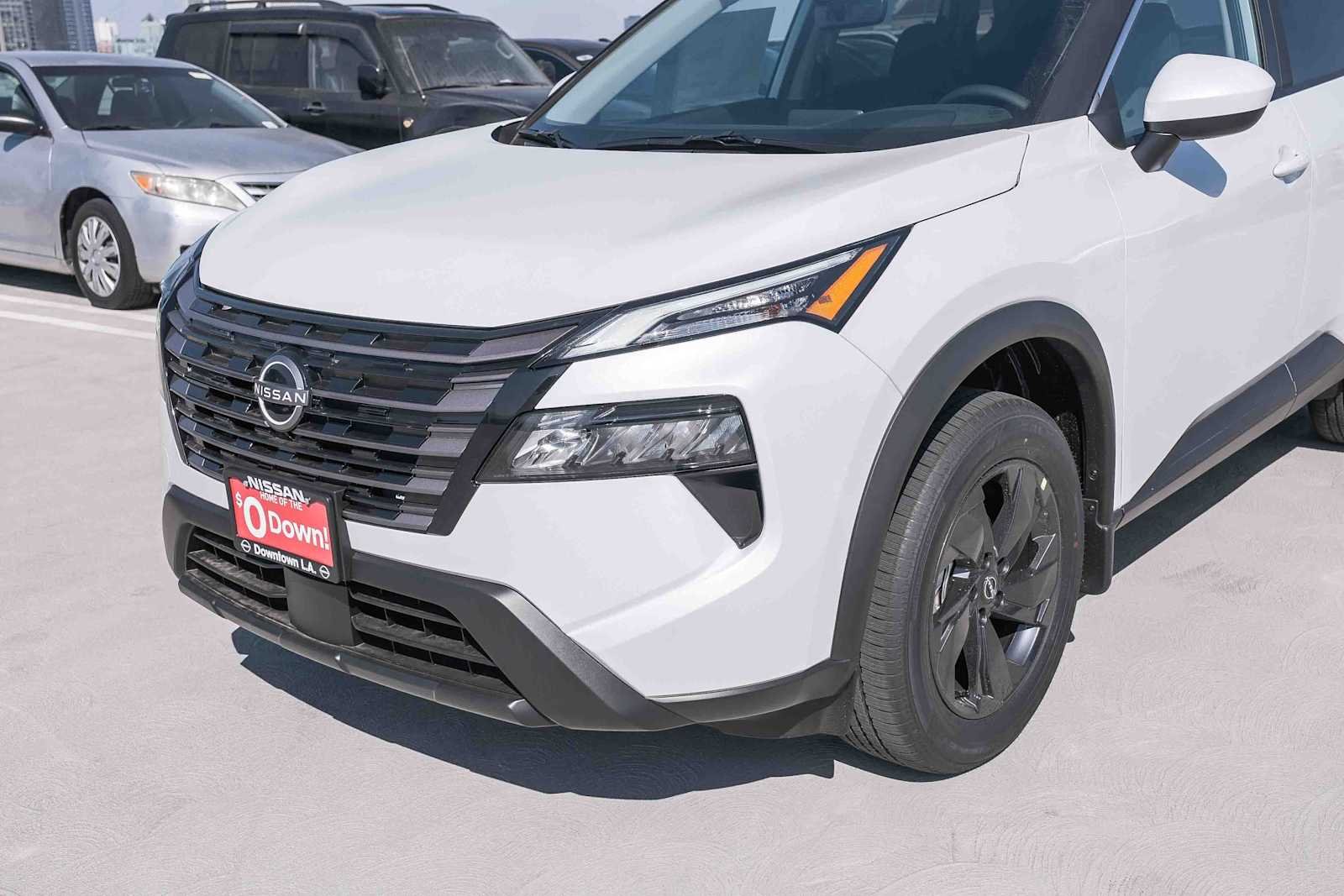 New 2026 Everest White Pearl TriCoat Nissan SV image 11