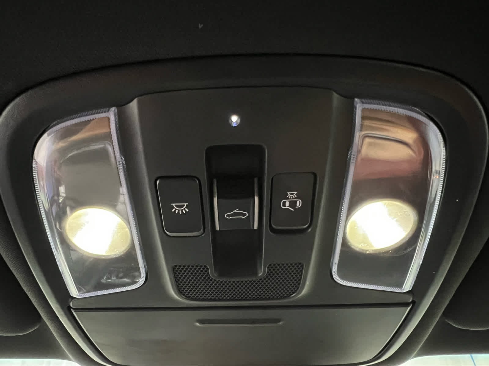 Used 2021 Aurora Black Kia GT-Line image 22