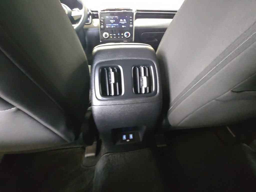 Used 2023 Silver Hyundai SEL image 34