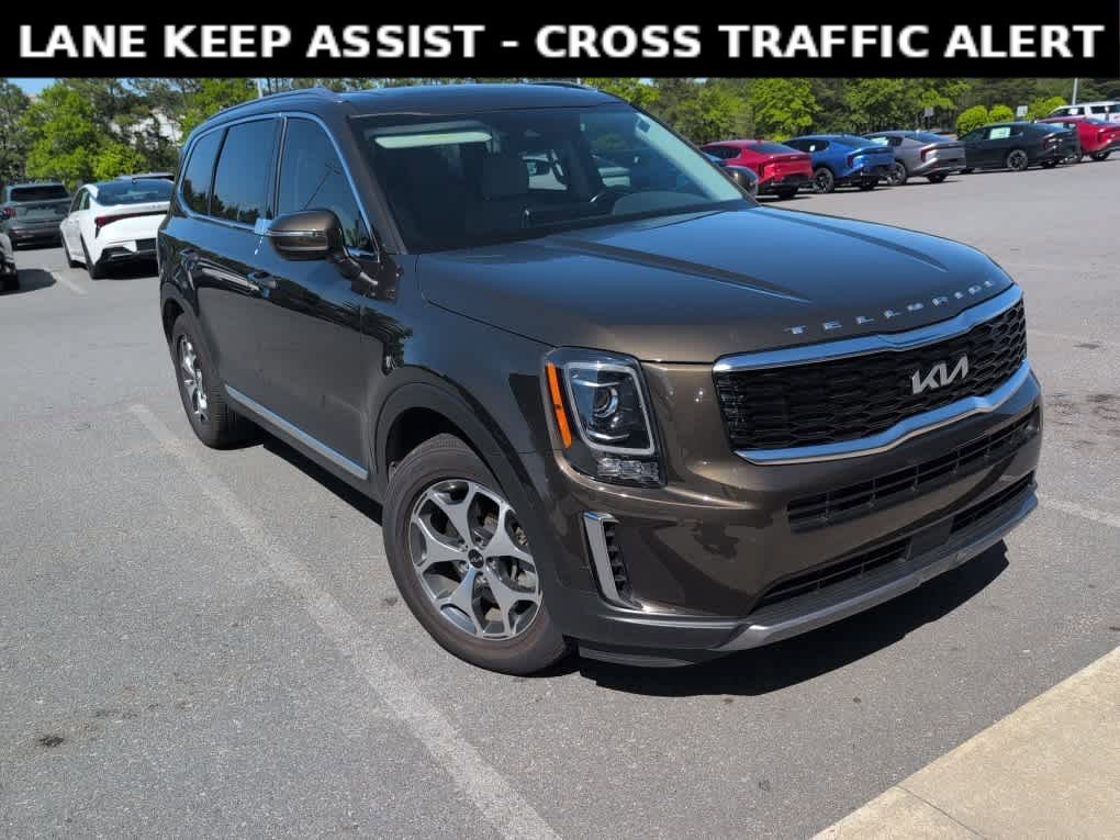 Used 2022 Dark Moss Kia EX image 3