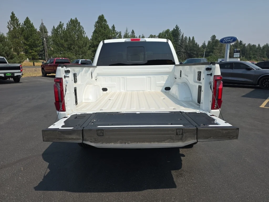 New 2026 Star White Metallic Tri-Coat Ford Lariat® image 9