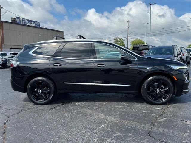 Used 2023 Black Buick Essence image 12