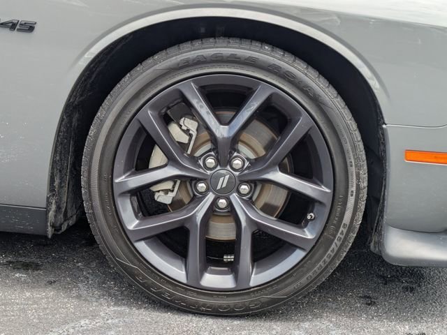 Used 2023 Destroyer Gray Clearcoat Dodge R/T image 11