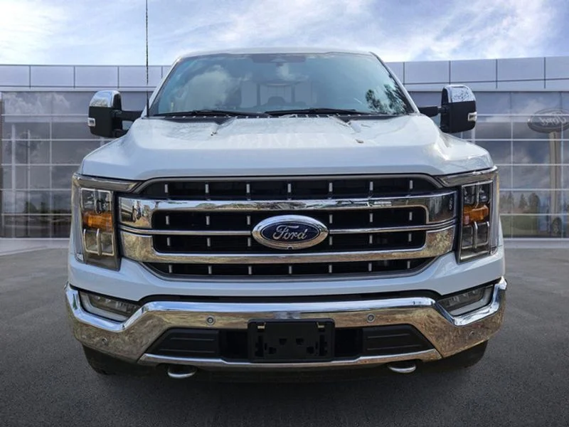 Used 2023 Oxford White Ford LARIAT image 3