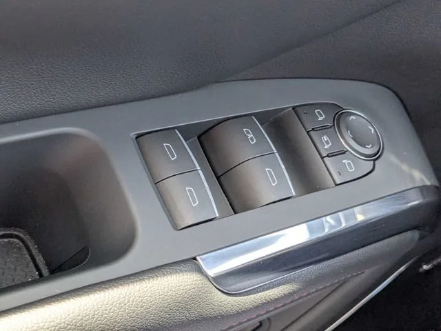 Used 2026 Polar White Tricoat Chevrolet RS image 27
