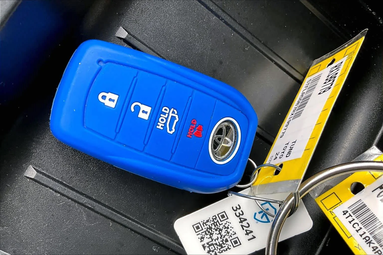 Used 2024 Ice Cap Toyota SR5 image 15
