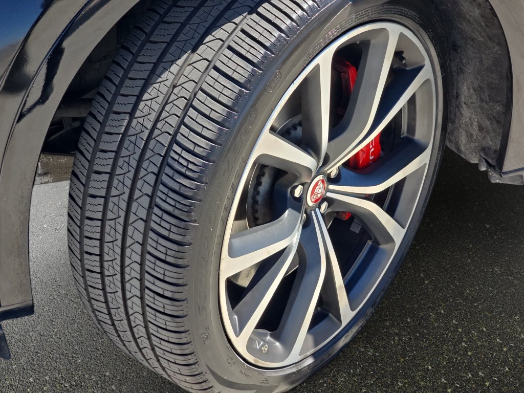 Used 2022 Black Jaguar SVR image 36