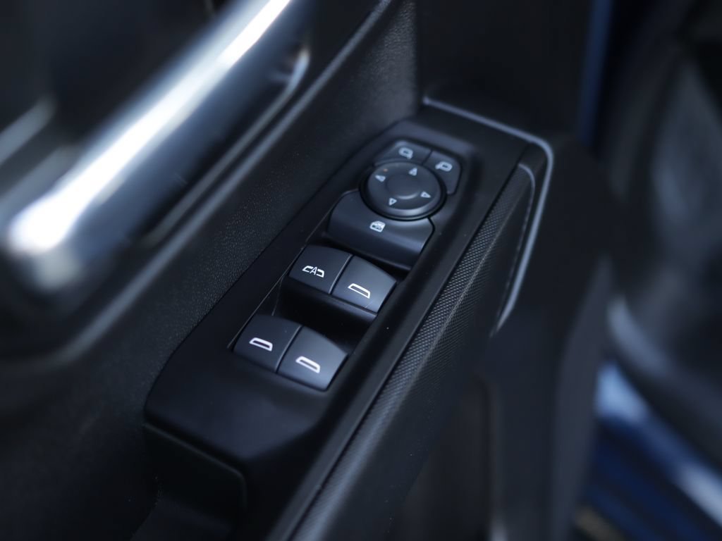 Used 2022 Northsky Blue Metallic Chevrolet Custom image 23