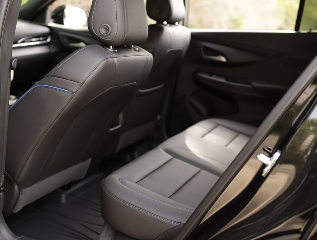 2026 Buick Envista Sport Touring - Photo 25