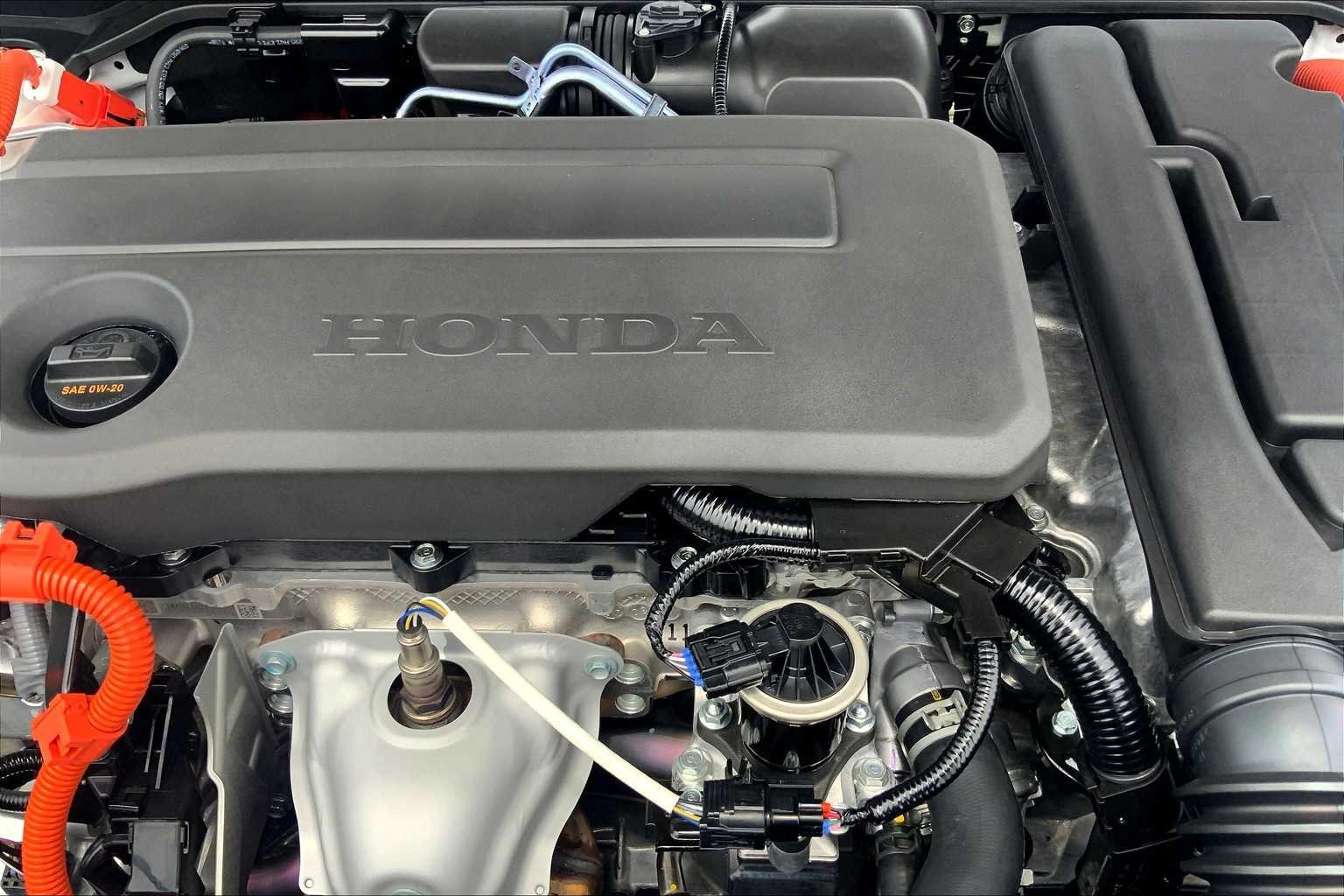 New 2026 Platinum White Pearl Honda 2WD Sport Touring Hybrid image 17