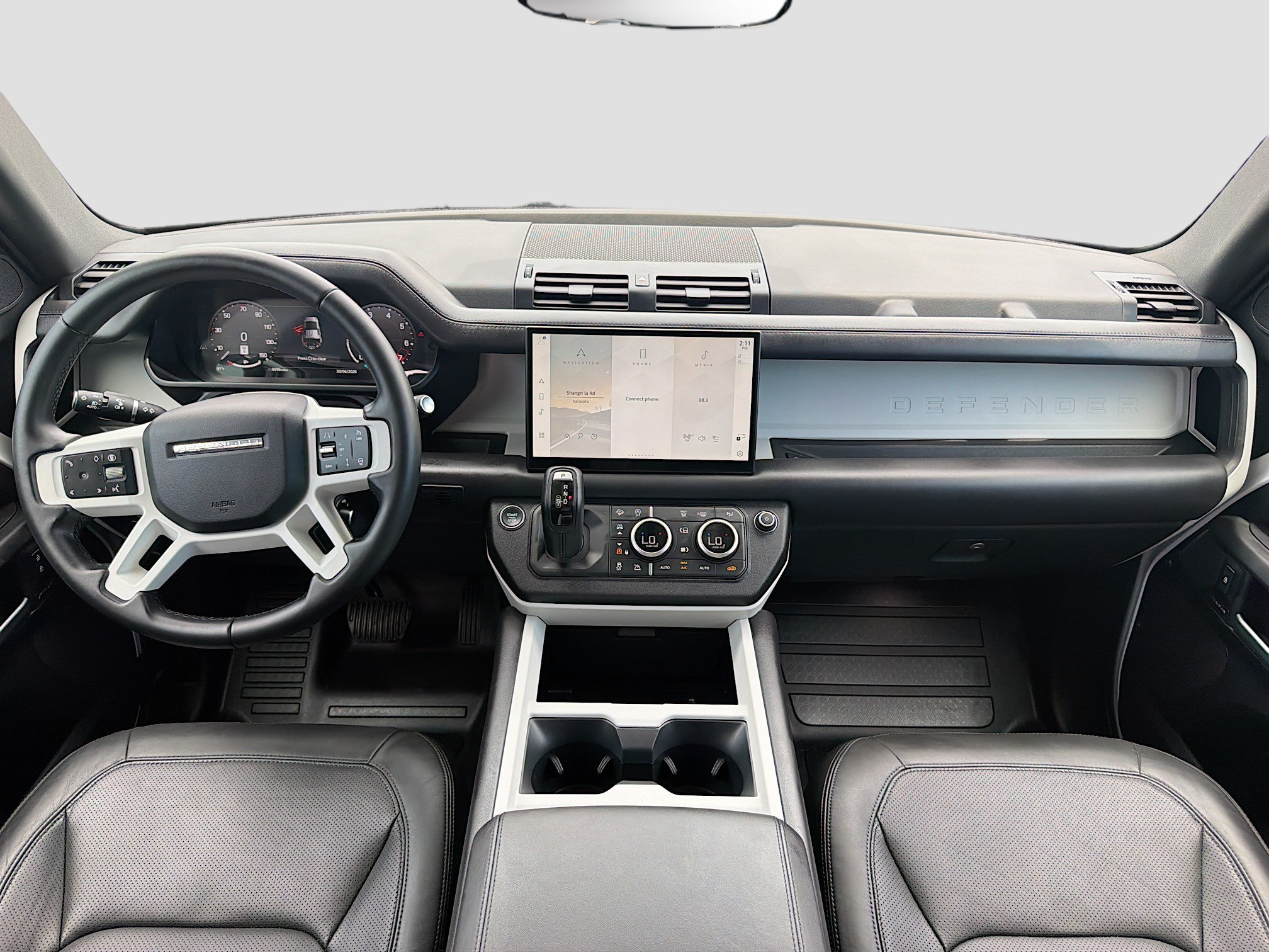 Certified Used 2025 Fuji White Land Rover S image 16