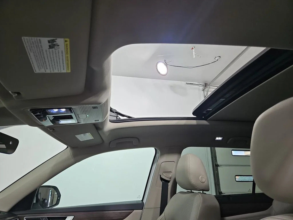New 2026 White/off-white Volkswagen 2.0T SEL image 21
