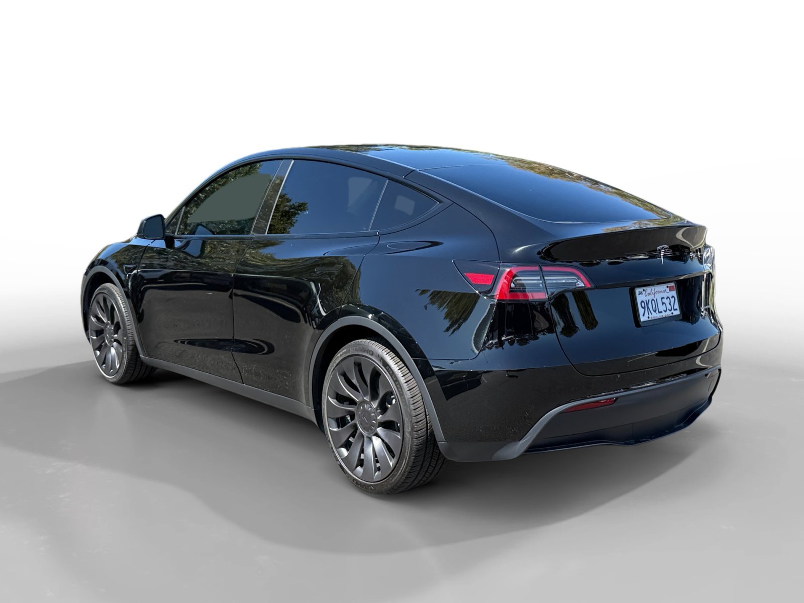 Used 2023 Solid Black Tesla Standard Range image 3