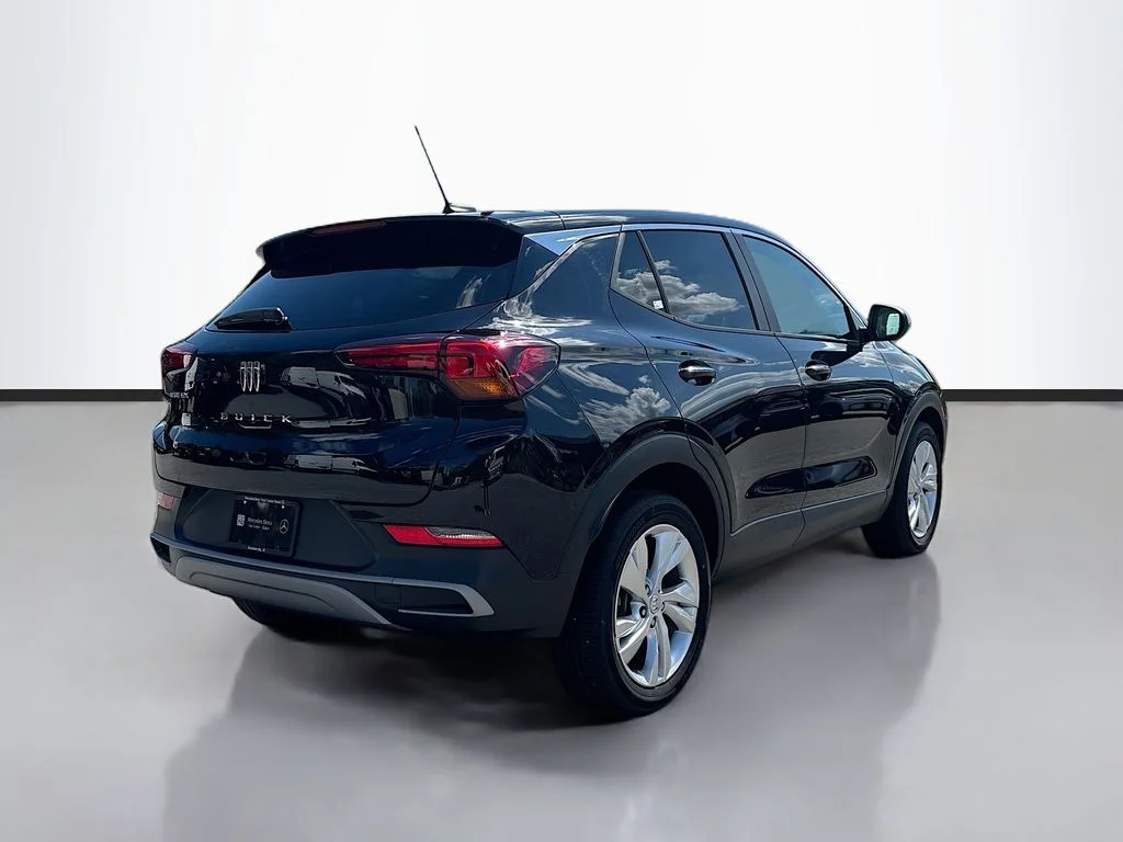 Used 2025 Black Buick Preferred image 3