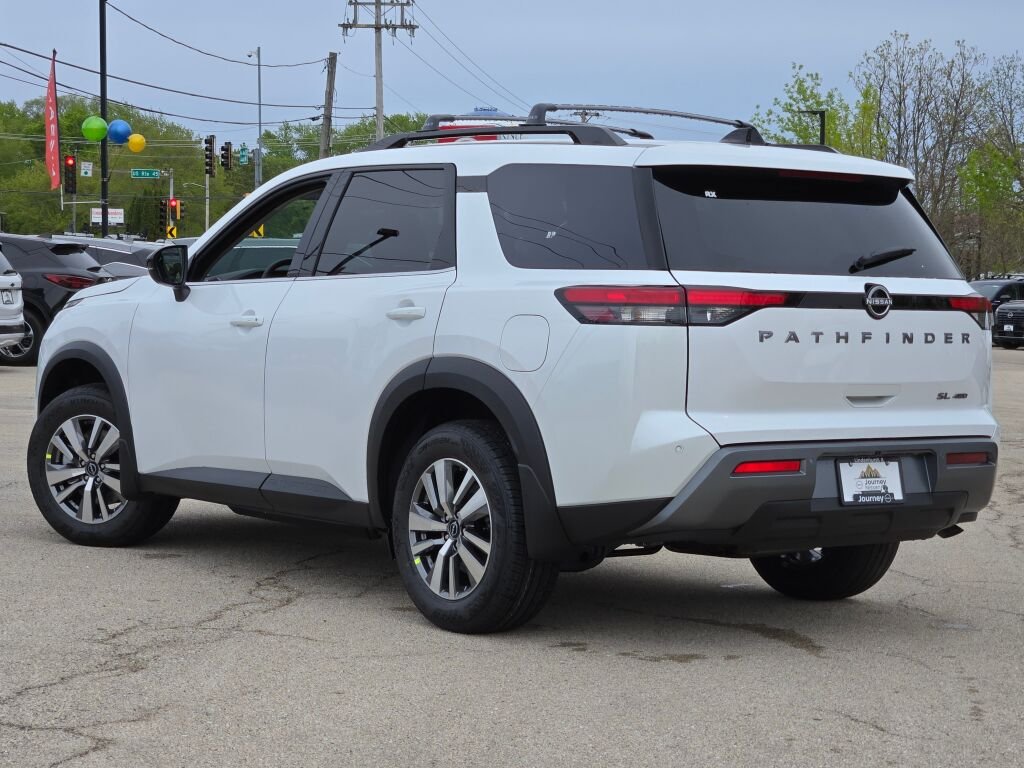 New 2026 Everest White Pearl TriCoat Nissan SL image 12
