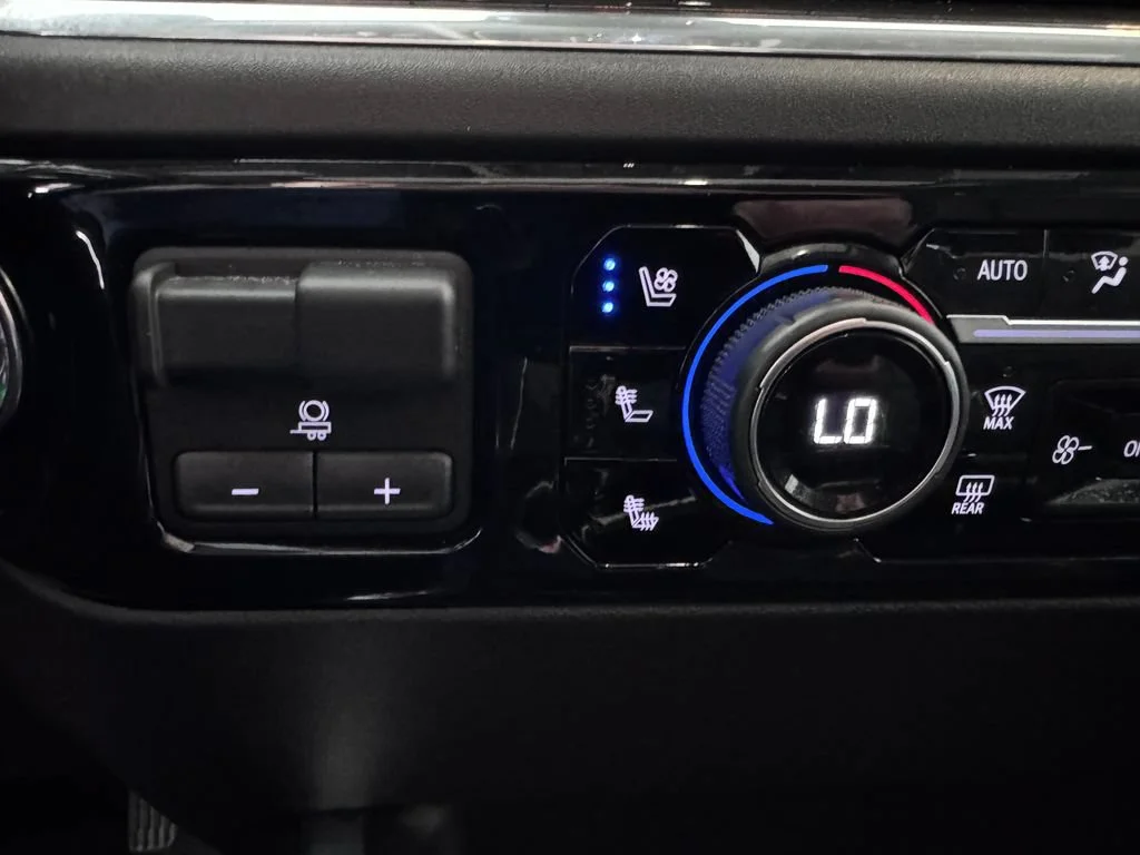 2025 Chevrolet Silverado 2500HD LTZ - Photo 25