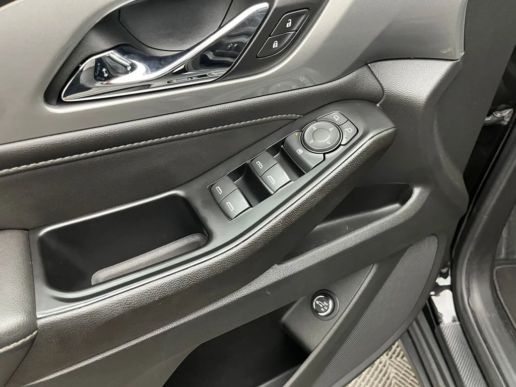 Used 2023 Black Chevrolet LT Leather image 18