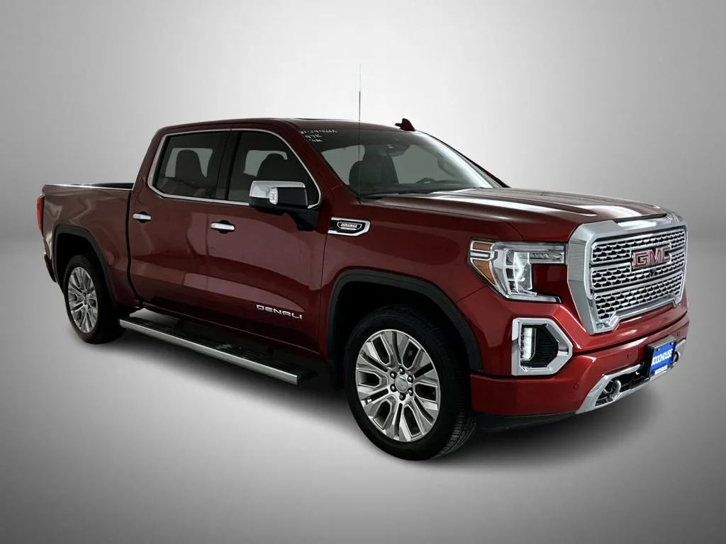 Used 2021 Red GMC Denali image 3