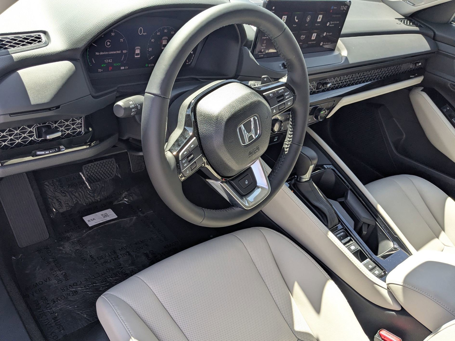 New 2026 Urban Gray Pearl Honda Touring image 11