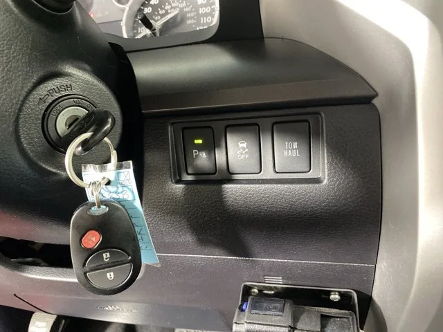 Used 2014 Red Toyota SR5 image 23