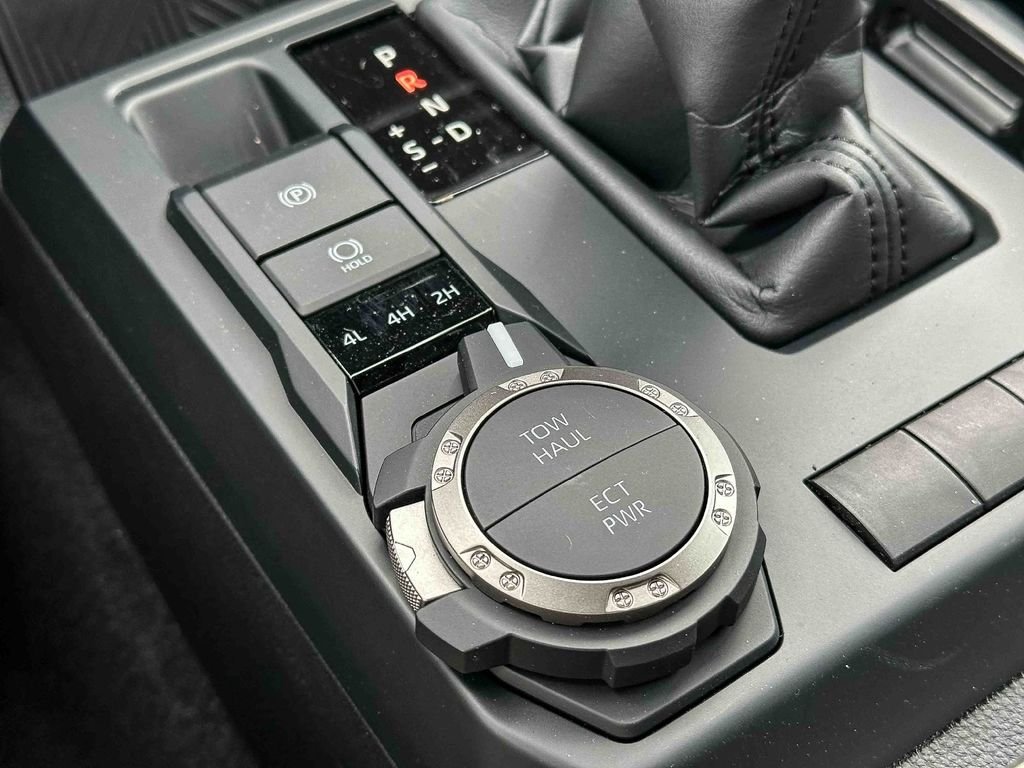 2026 Toyota Tacoma SR5 - Photo 23
