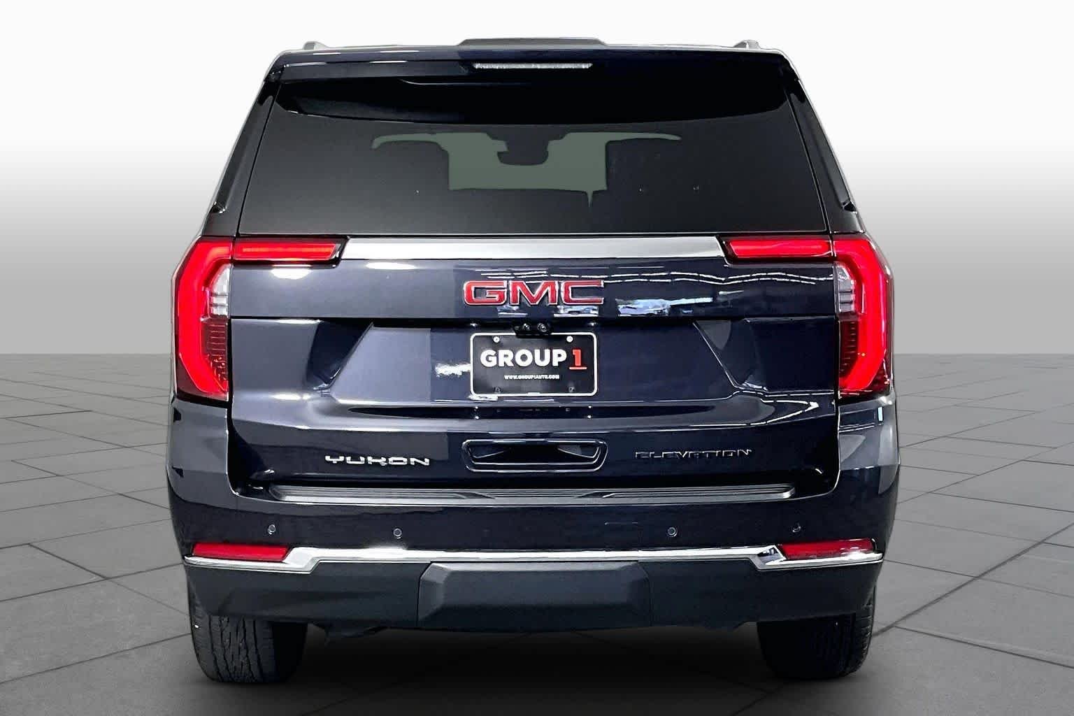 Used 2025 Titanium Rush Metallic GMC Elevation image 5