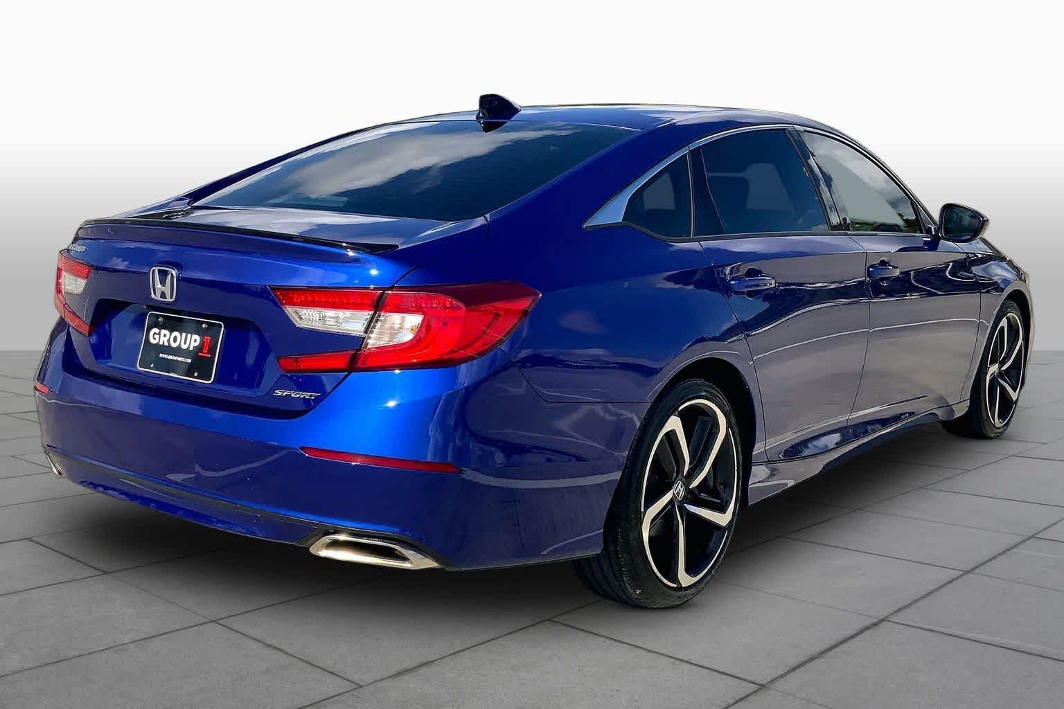 Used 2021 Still Night Pearl Honda Sport image 13