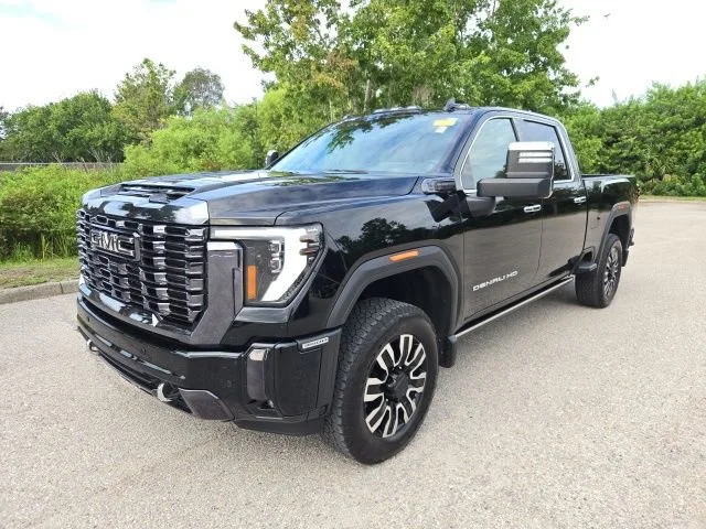 2024 GMC Sierra 4WD Crew Cab Long Box Denali Ultimate's photo