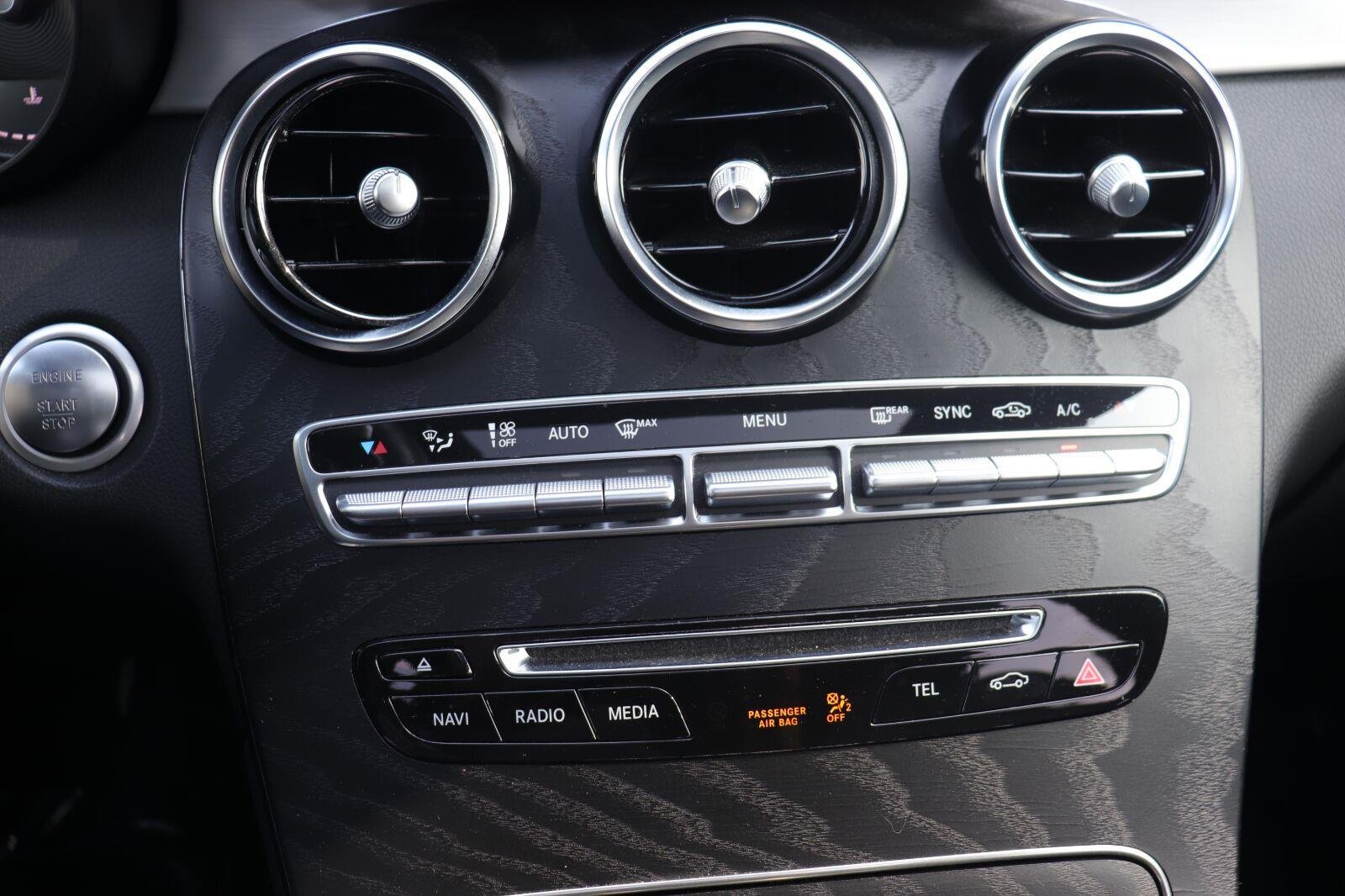 Used 2019 Mojave Silver Metallic Mercedes-Benz GLC 300 image 31