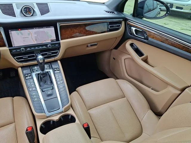 Used 2021 Brown Porsche Base image 16