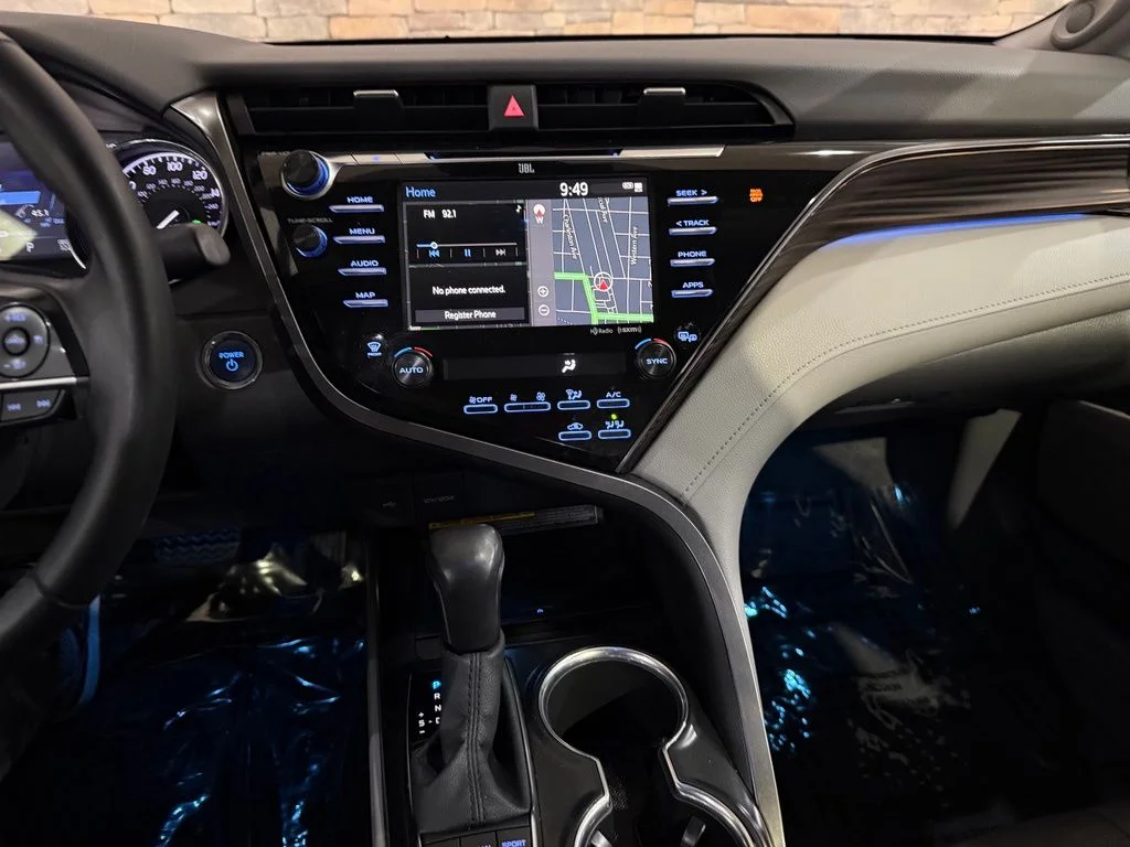 Used 2020 Celestial Silver Metallic Toyota XLE image 19