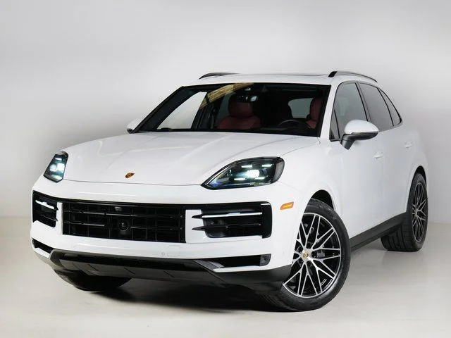 2024 Porsche Cayenne -'s photo