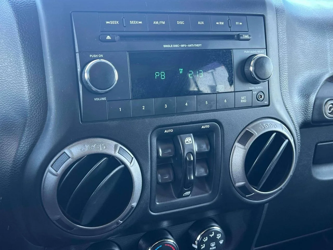 Used 2015 Black Clearcoat Jeep Sport image 30