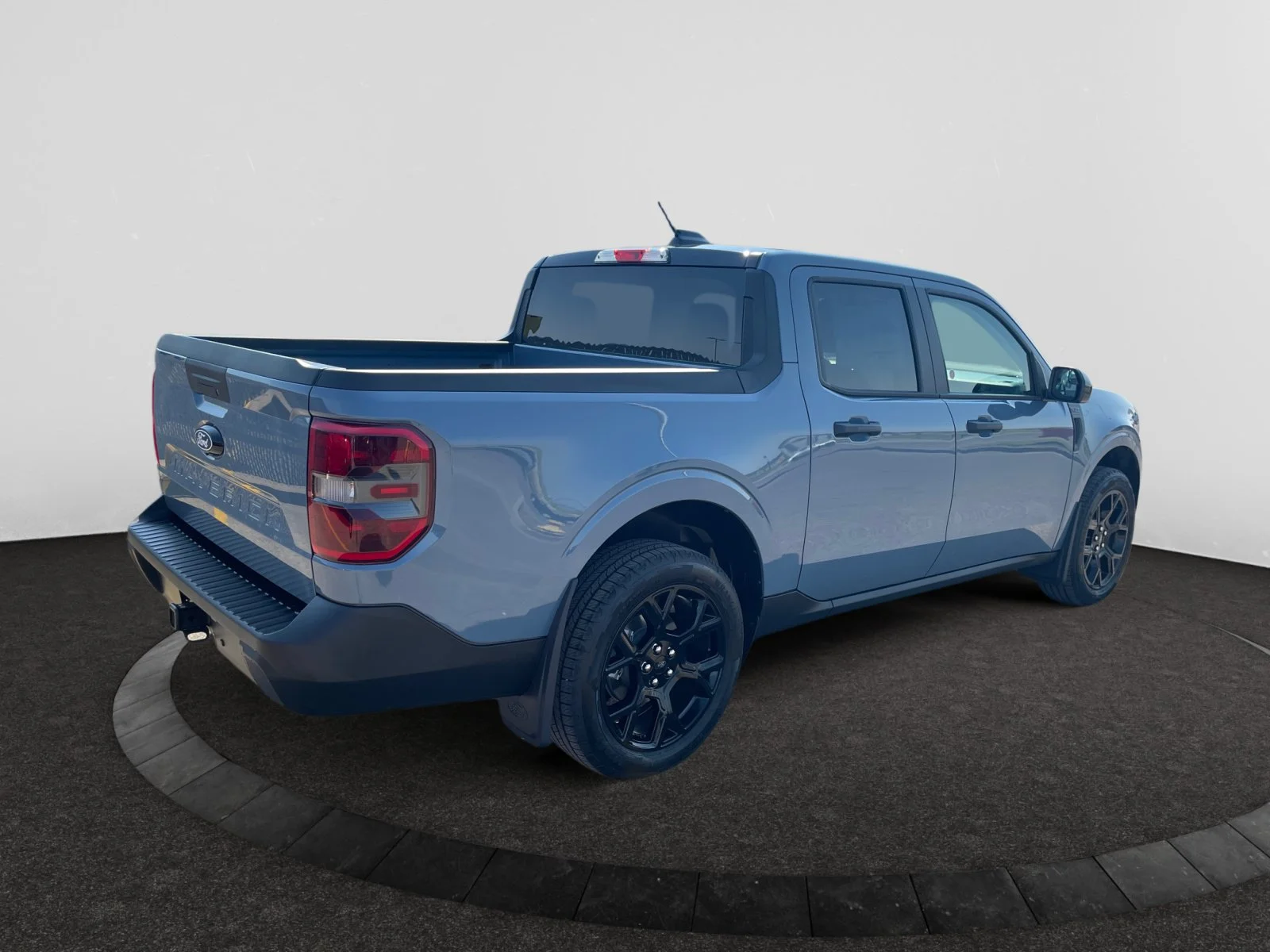 New 2026 Azure Grey Metallic Tri-Coat Ford XLT image 5