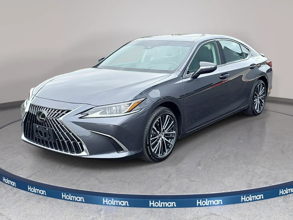 2025 Lexus ES 300h's photo