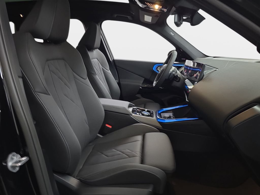 New 2026 Black Sapphire Metallic BMW 30 xDrive image 9