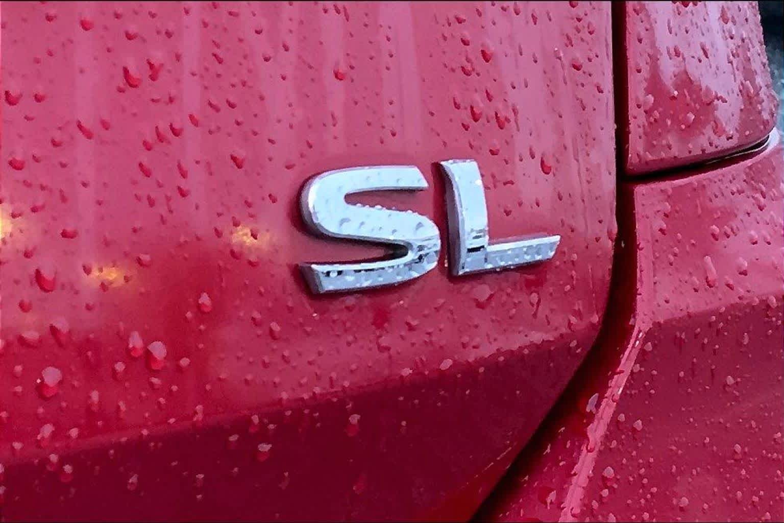 Used 2017 Palatial Ruby Nissan SL image 9