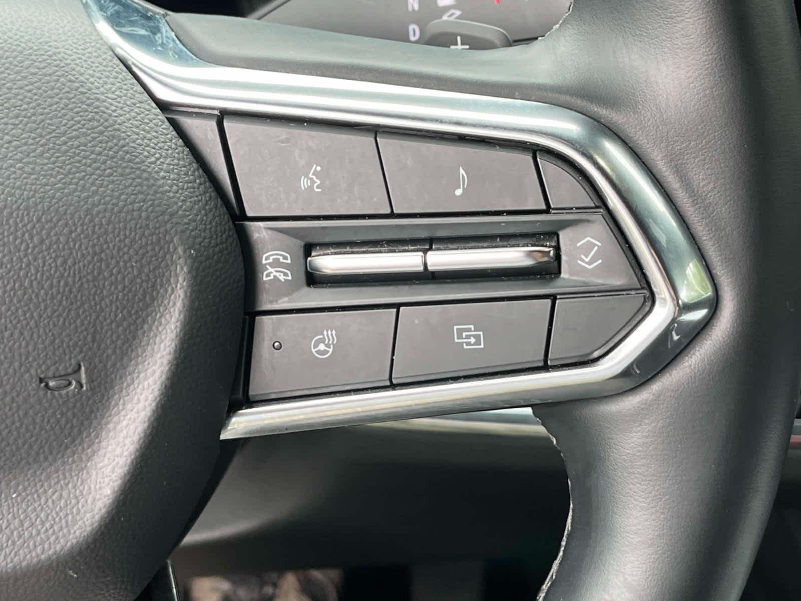 Used 2025 Sterling Gray Metallic Chevrolet LT image 37