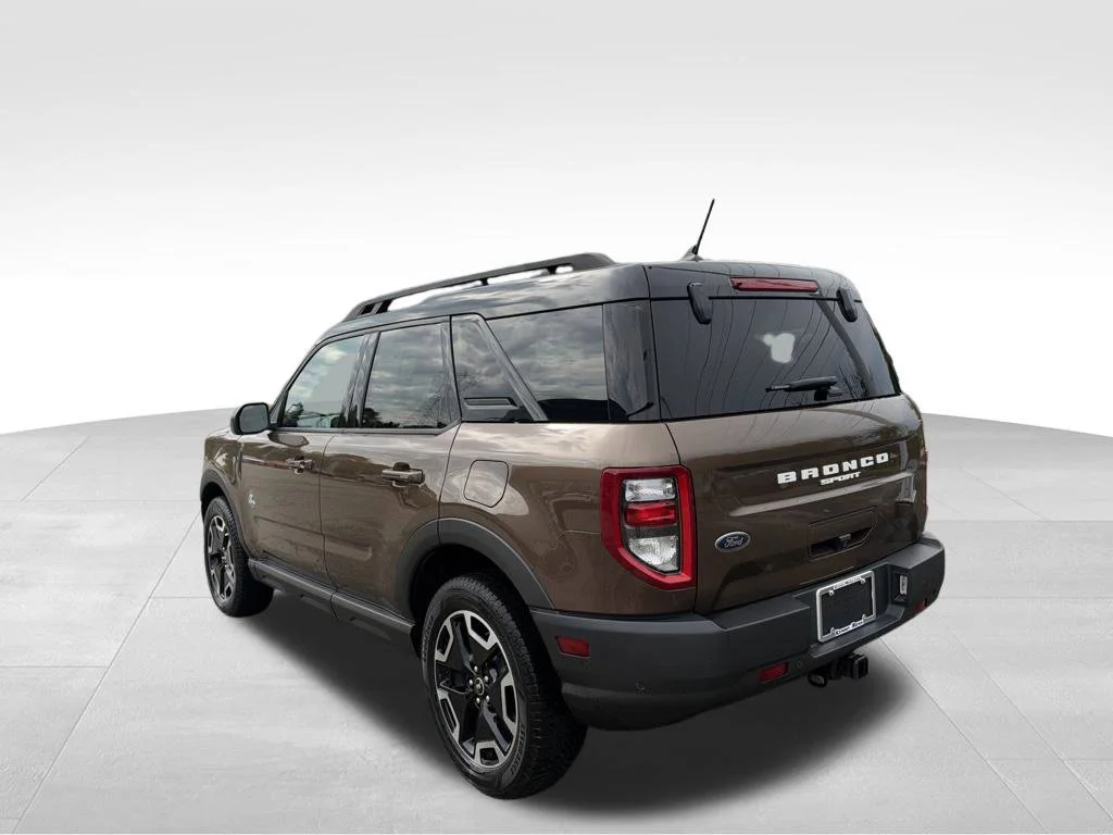 Used 2022 Smoke Metallic Ford Outer Banks image 10