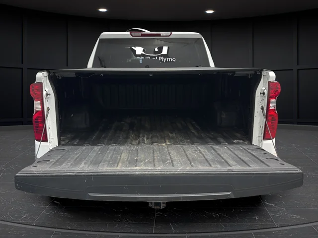 Used 2023 Summit White Chevrolet LT image 26