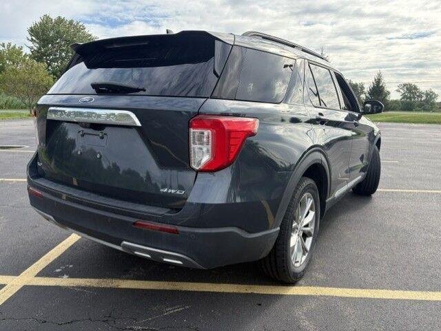 Used 2022 Stone Blue Ford XLT image 14