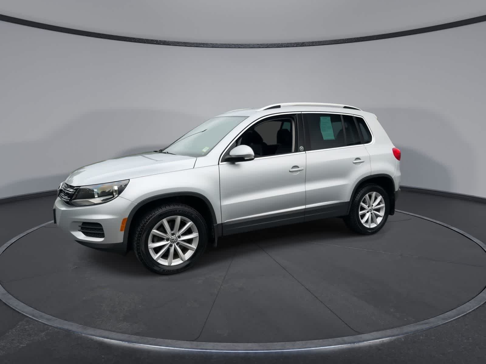 Used 2017 Silver Volkswagen Wolfsburg Edition image 4