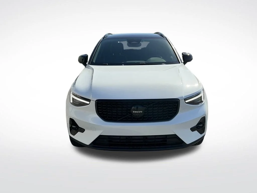 2026 Volvo XC40 Ultra Black Edition - Photo 8