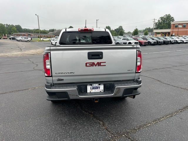 Used 2017 Silver GMC SLT image 32